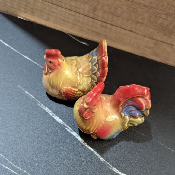 Ceramic Rooster & Hen Salt And Pepper Shakers Vintage Farmhouse Decor Kitchen - Picture 6 of 8